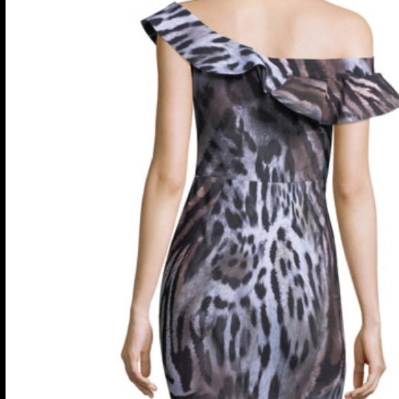 Chiara Boni Sheath - Picture 8 of 8